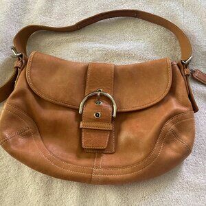 Vintage Coach K050-9248 Tan Soho Leather w/Buckle Shoulder Bag